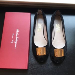 Ferragamo fortune flats